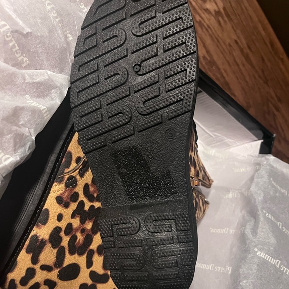 Leopard Zip Up Booties - Picture 2 of 4